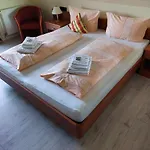 Zur Fischerklause 3*