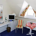 Zur Fischerklause 3*