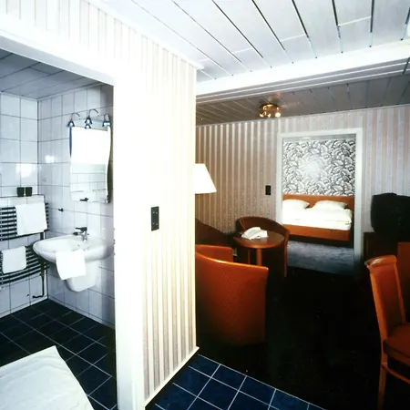 Hotel Zur Fischerklause 3*